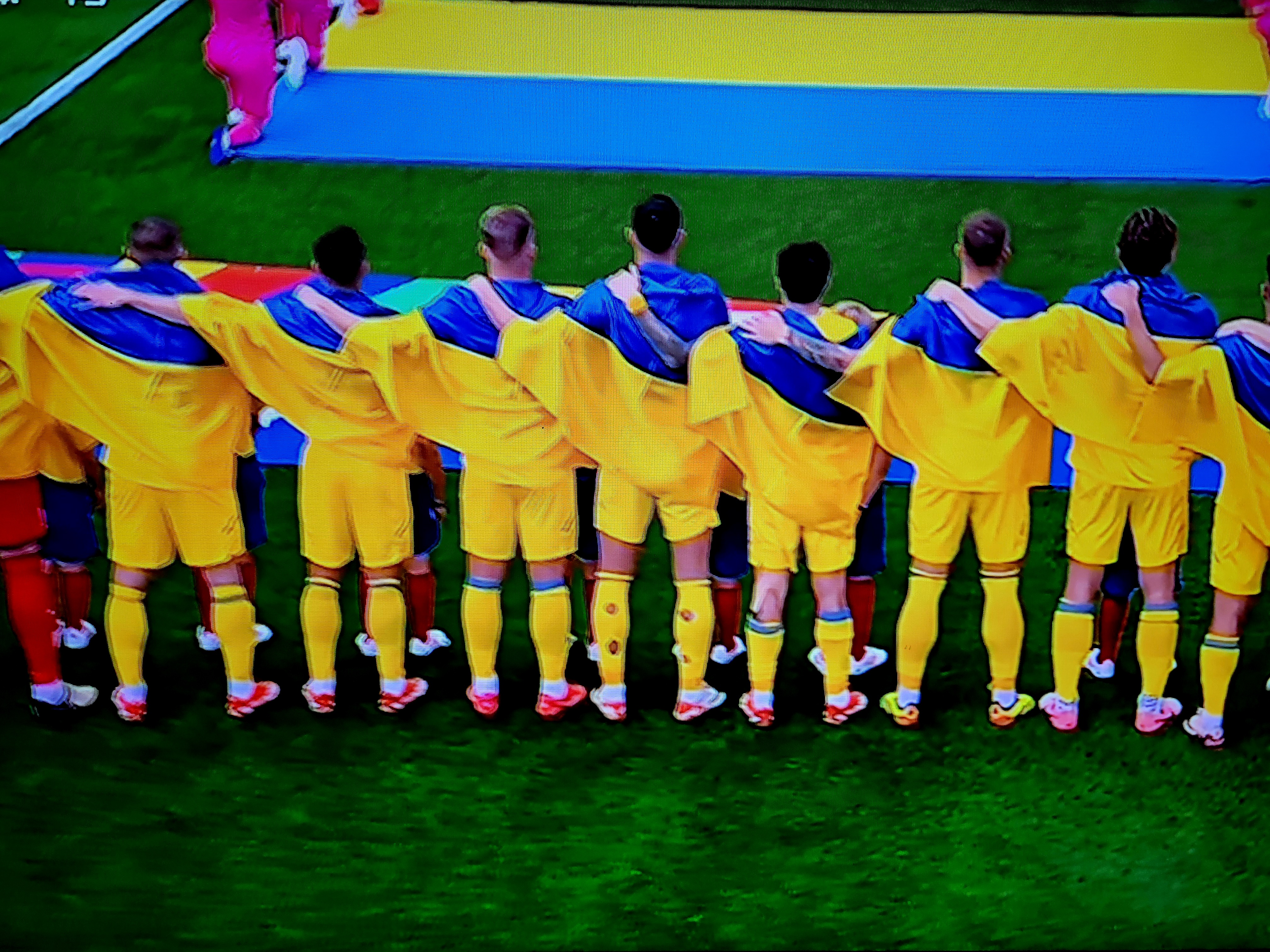 Uzi连续二十场比赛得分超过晋级下一阶段，皇家马德里不断突破！赢得满堂喝彩的简单介绍