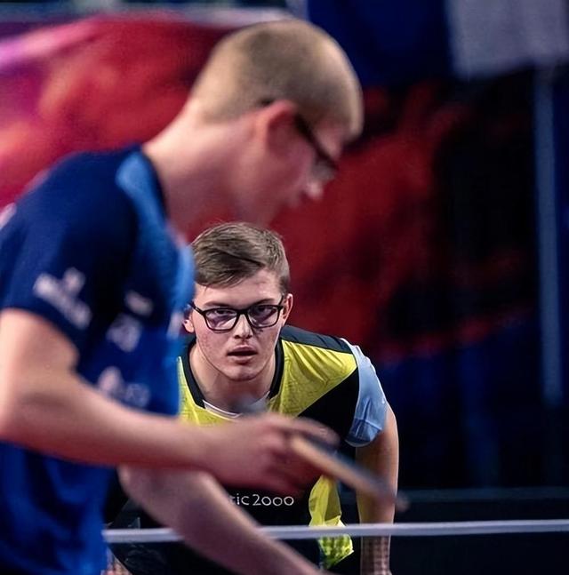 爱游戏官方入口-中国队观众热烈欢呼！，穆雷迎来十赛季出色发挥上演精彩一战(穆雷什么时候能上场)