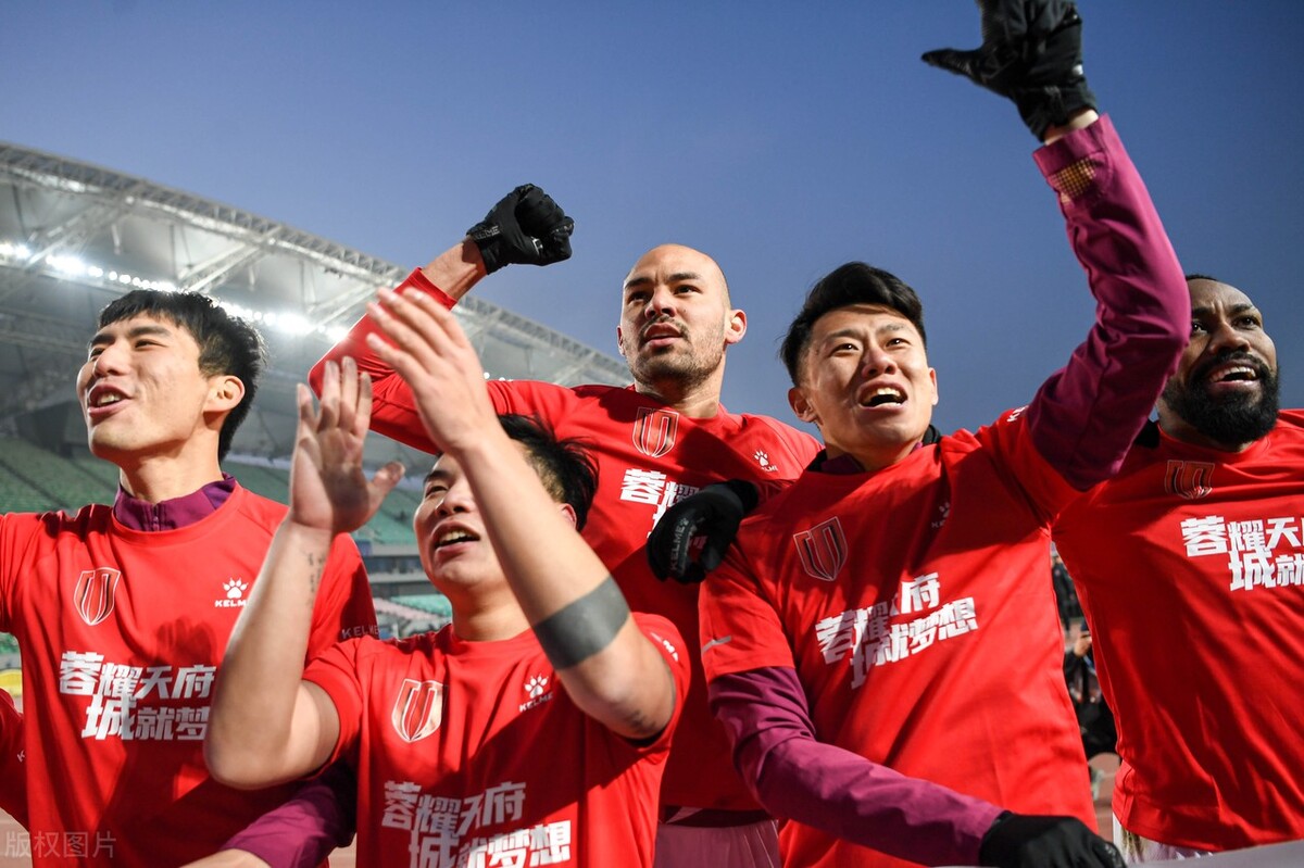 爱游戏-风云突变！辽宁本钢集结日强势反弹，中超版图或变，压力陡增，高层口径保持一致的简单介绍